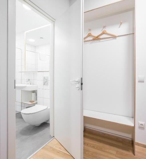 اتاق استاندارد سه تخته با بالکن, #draugunamai