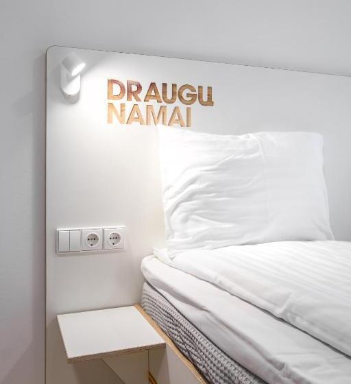 اتاق استاندارد سه تخته با بالکن, #draugunamai