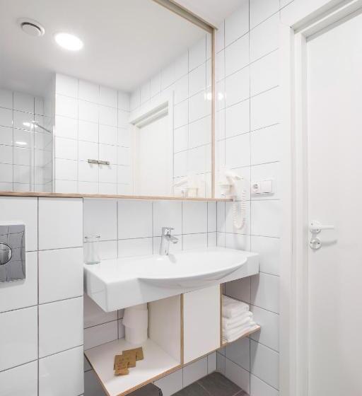 اتاق استاندارد سه تخته با بالکن, #draugunamai