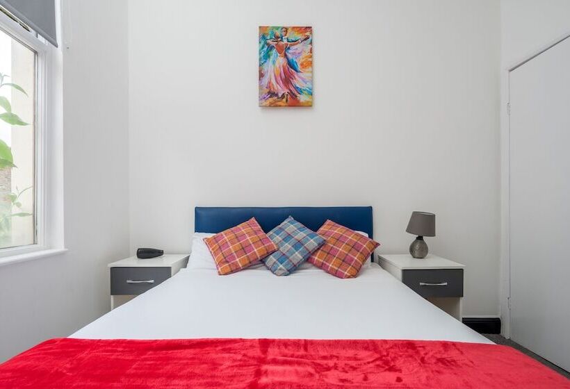 Номер Deluxe, Isledon