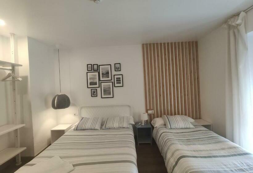 ファミリールーム, El Portazgo Restaurante Hostal La Cisterniga