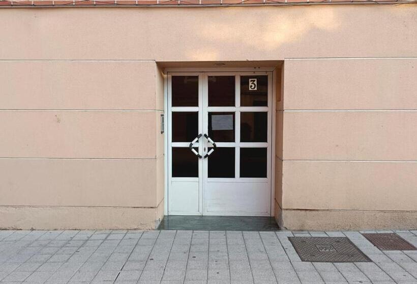 4ベッドルームハウス, El Portazgo Restaurante Hostal La Cisterniga