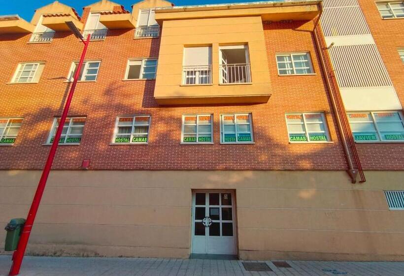 4ベッドルームハウス, El Portazgo Restaurante Hostal La Cisterniga