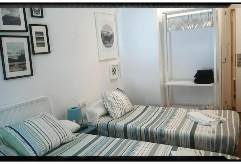 スタンダードルーム, El Portazgo Restaurante Hostal La Cisterniga