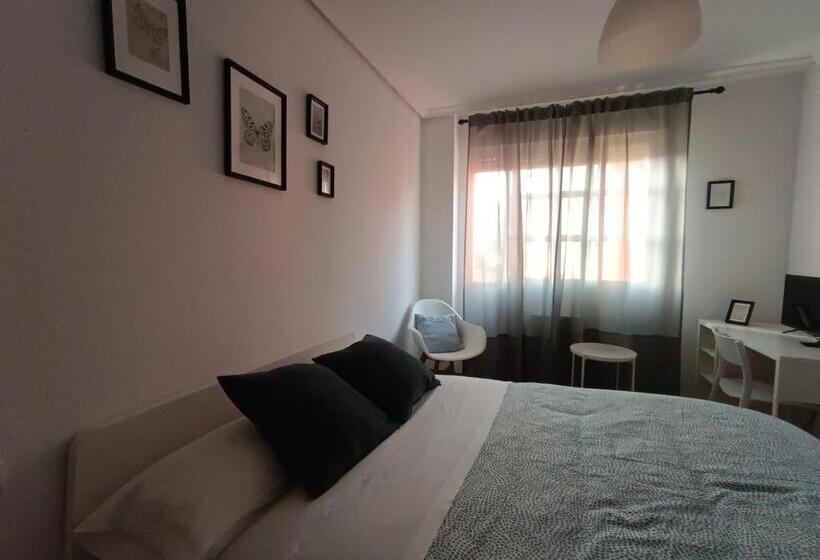 4ベッドルームハウス, El Portazgo Restaurante Hostal La Cisterniga