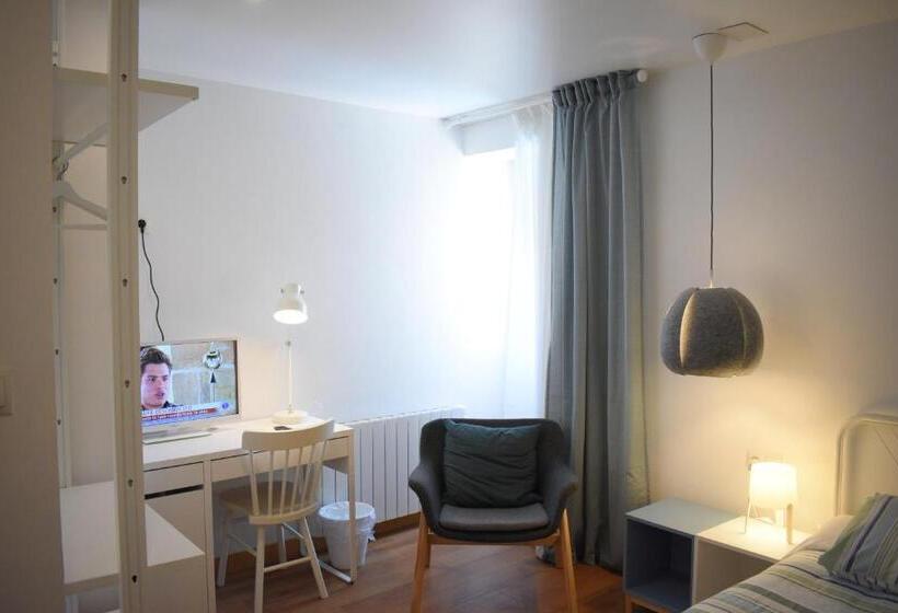 スタンダードルーム, El Portazgo Restaurante Hostal La Cisterniga