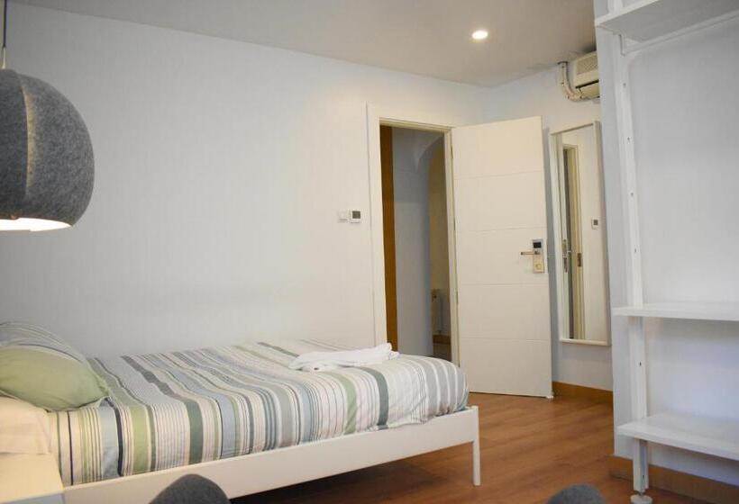 スタンダードルーム, El Portazgo Restaurante Hostal La Cisterniga