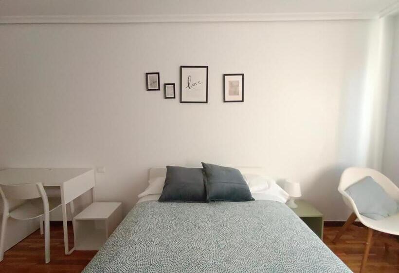 4ベッドルームハウス, El Portazgo Restaurante Hostal La Cisterniga