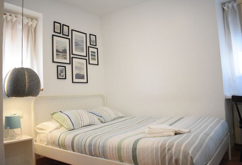 スタンダードルーム, El Portazgo Restaurante Hostal La Cisterniga