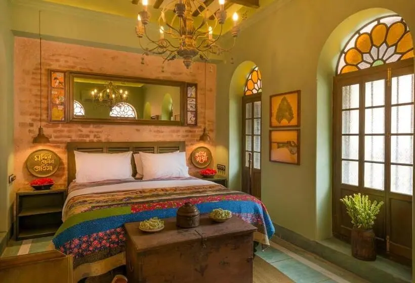 سوئیت با بالکن, Calcutta Bungalow