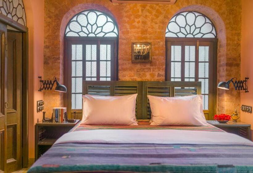 اتاق لوکس, Calcutta Bungalow