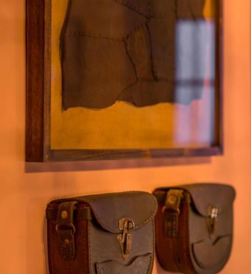 اتاق لوکس, Calcutta Bungalow