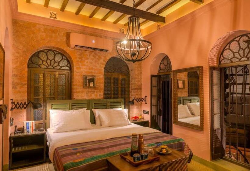 اتاق لوکس, Calcutta Bungalow