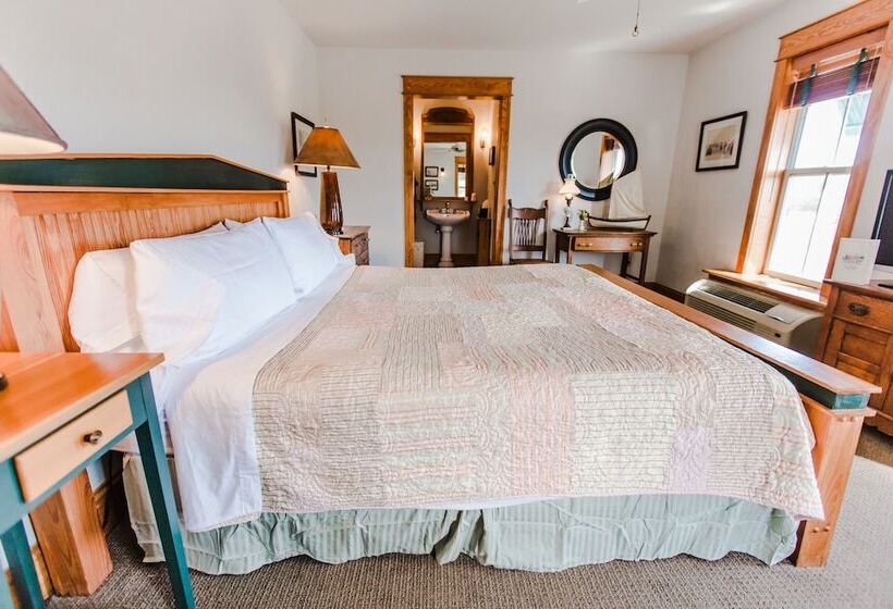 高级单人间, Roanoke Island Inn