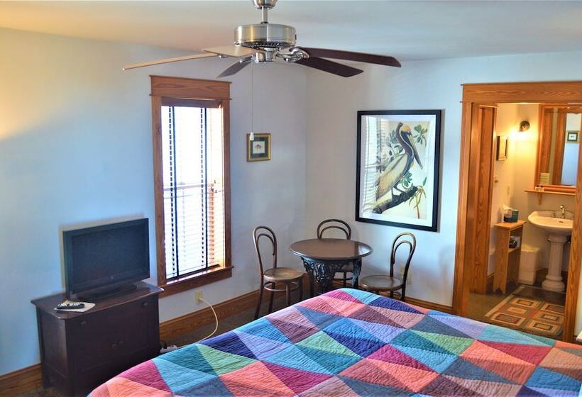 独立房间带夫妻标准床, Roanoke Island Inn