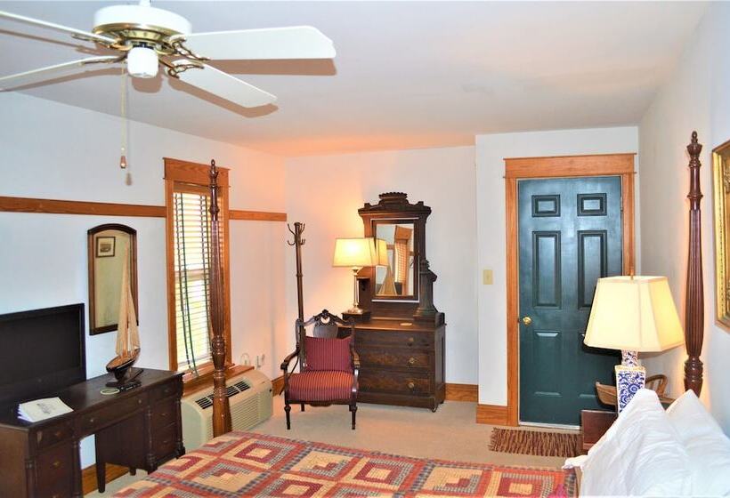 家庭套房, Roanoke Island Inn