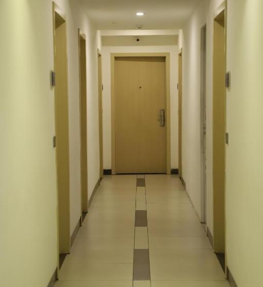 חדר סטנדרט, Grey Suit