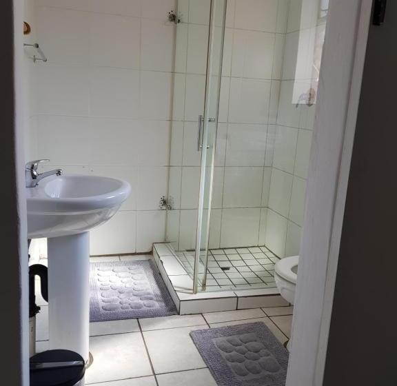 חדר דלוקס, Kgosi Lodge