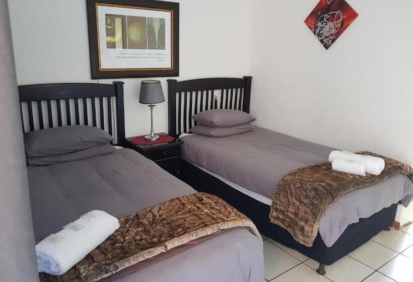 חדר דלוקס, Kgosi Lodge