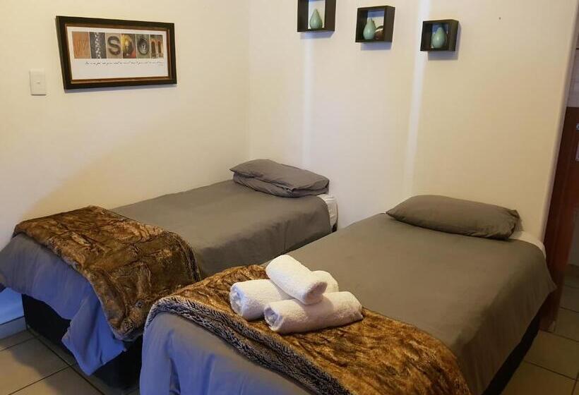 חדר משפחתי דלוקס, Kgosi Lodge