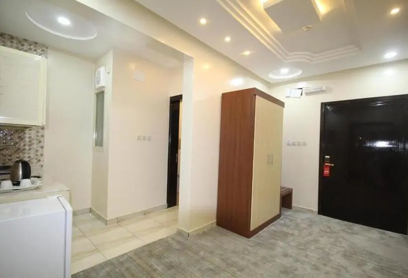 سوییت جونیور, Raf Furnished Hotel Suites