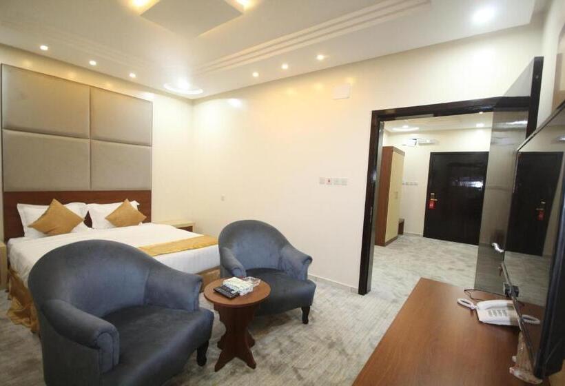 جناح جونيور, Raf Furnished Hotel Suites