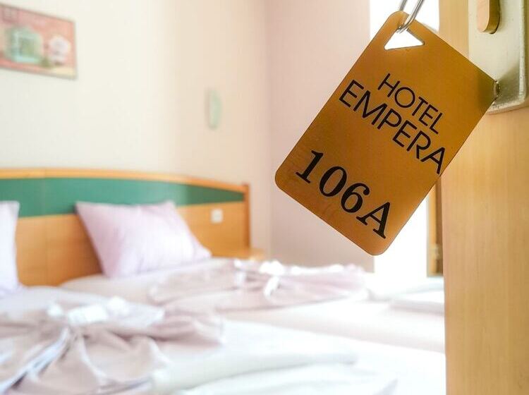 غرفة قياسية, Empera