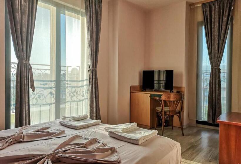 غرفة قياسية, Empera