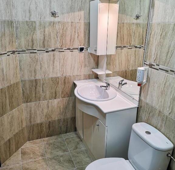 غرفة قياسية, Empera