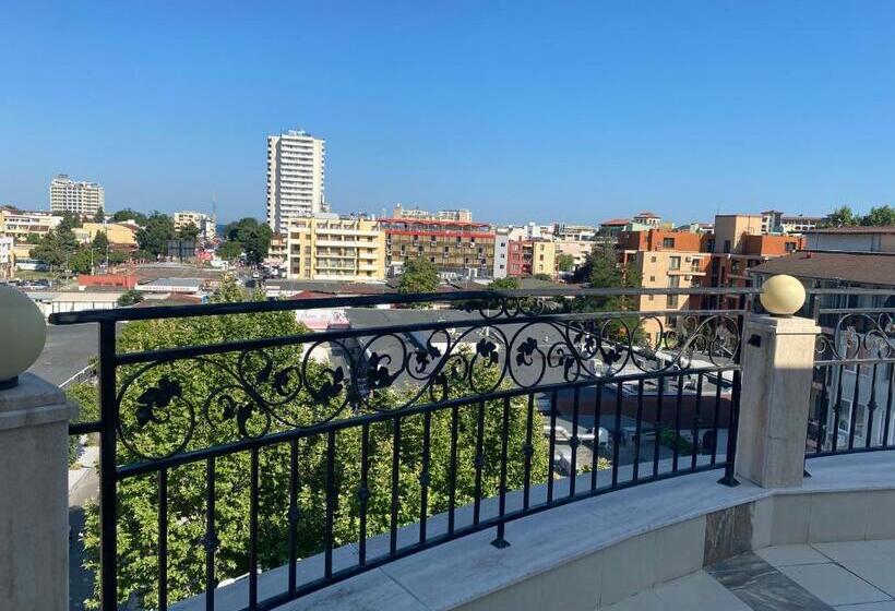 شقة غرفة واحدة, Empera