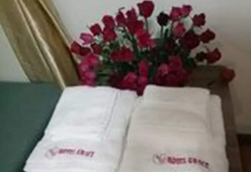 اتاق استاندارد, Grace Taunggyi