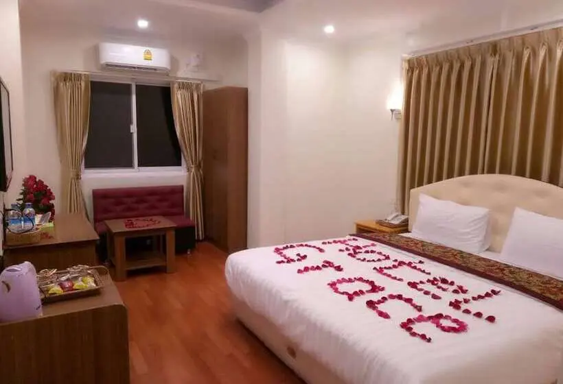 اتاق سوپریور با چشم‌انداز کوهستان, Grace Taunggyi
