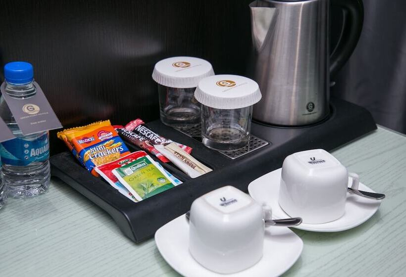 اتاق لوکس, Greenpoint