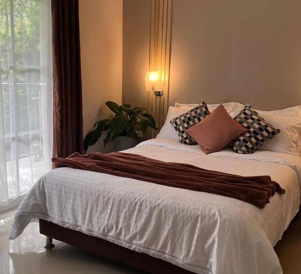 マウンテンビュースタンダードルーム, Montes De Beraka