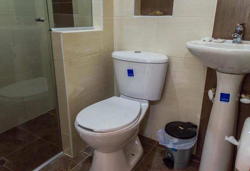 スタンダードトリプルルーム, Montes De Beraka