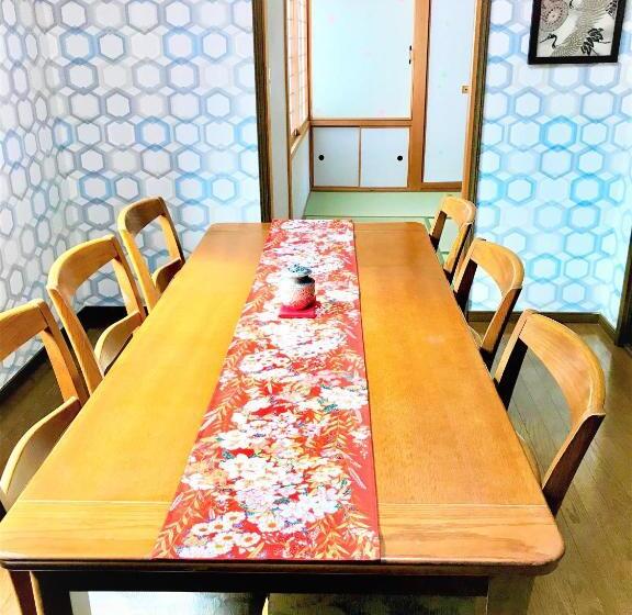 家庭间, Koyasan Guest House Tommy
