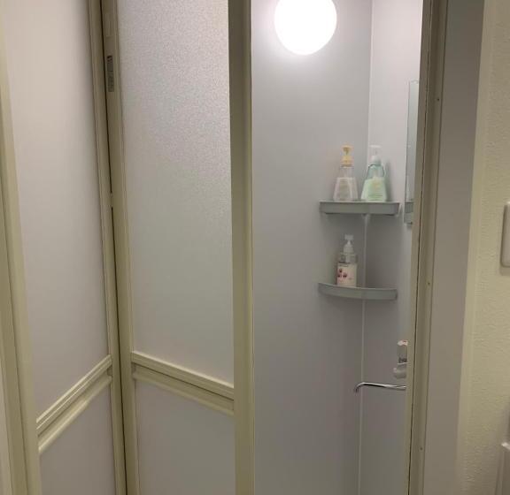 标准三人间, Koyasan Guest House Tommy