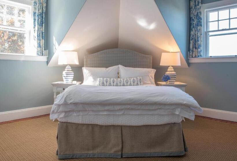 סוויטה דלוקס, Margin Street Inn