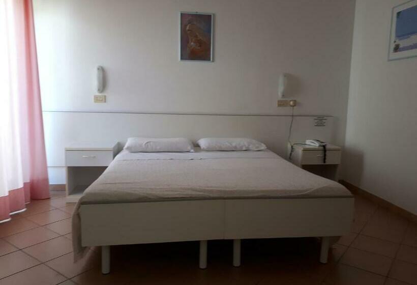 스탠다드 룸, Ciclamino