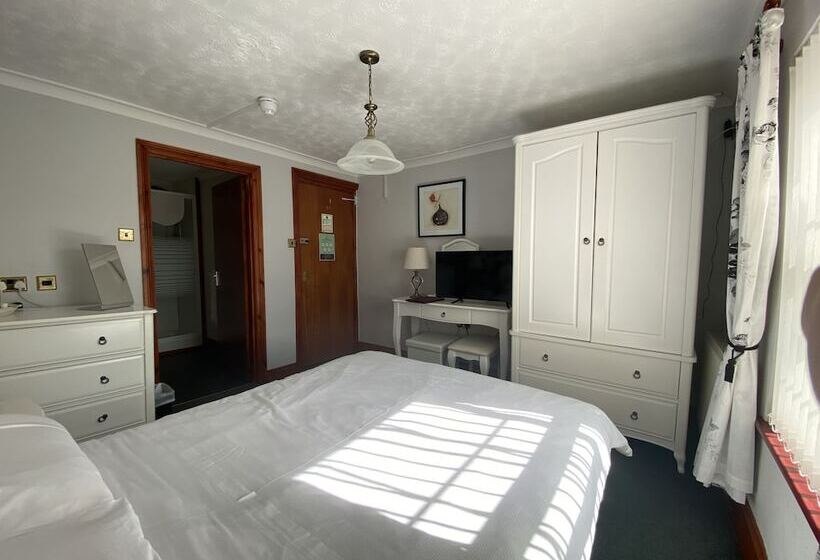 חדר סופריור, Flambards