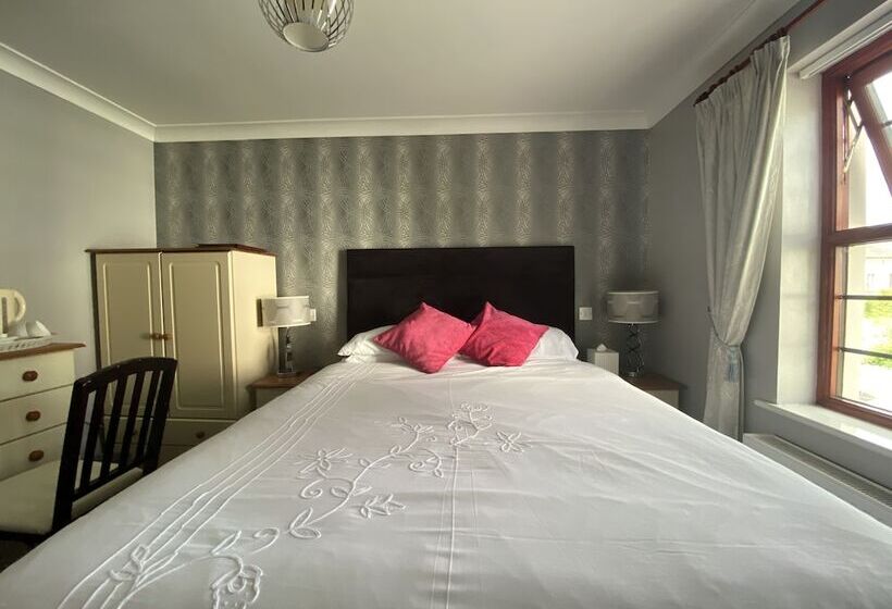 חדר סטנדרט, Flambards