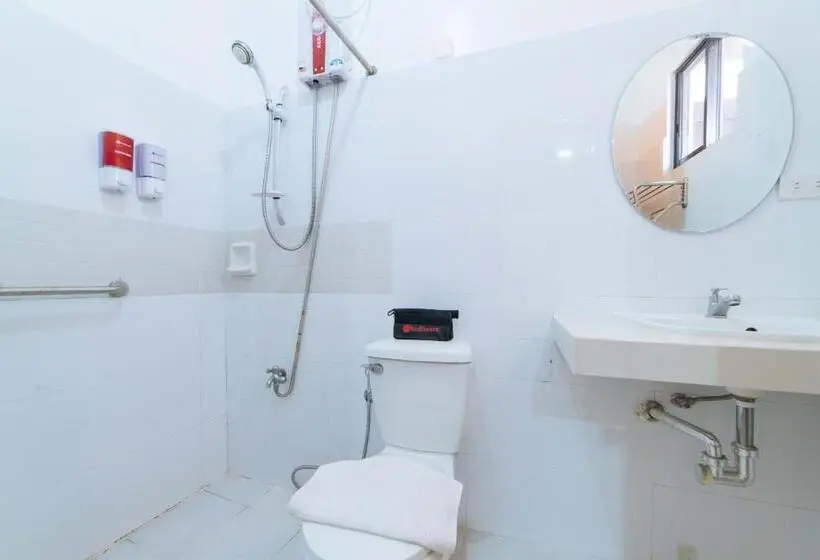 デラックスルーム, Reddoorz Plus @ San Roque Roxas City
