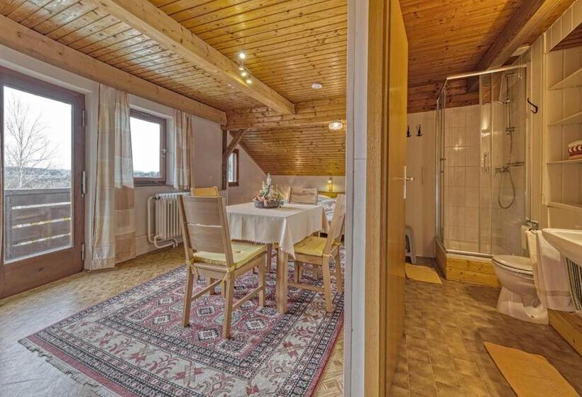 Семейный Номер, Bauernhofpension Runenhof