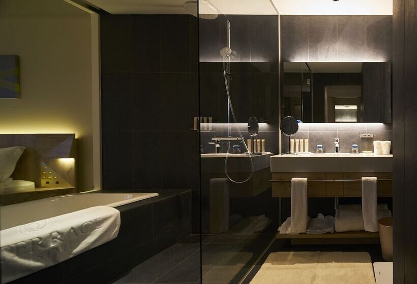 חדק דלוקס עם ג'קוזי, Garden Terrace Saga Hotel & Resorts