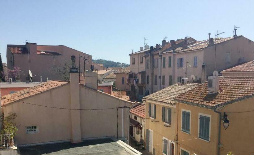 Номер Стандарт с Балконом, L Atmosphere