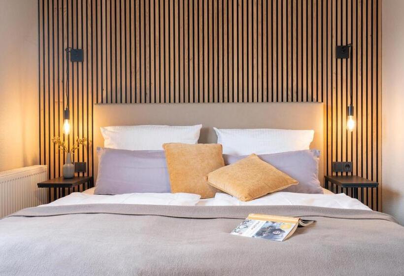 اتاق استاندارد, Tide42