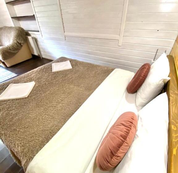 اتاق استاندارد چهار تخته, Nad Prutom Apartment