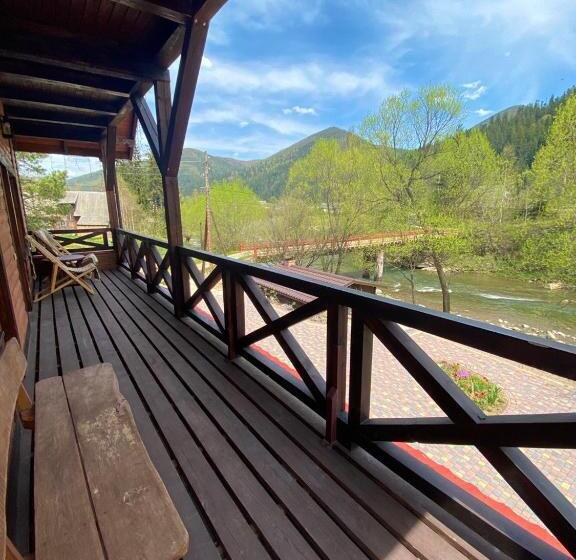 اتاق استاندارد چهار تخته, Nad Prutom Apartment