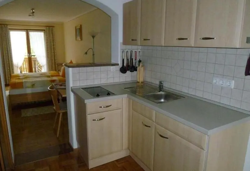 Apartamento 1 Dormitório com Sacada, Seemannhof