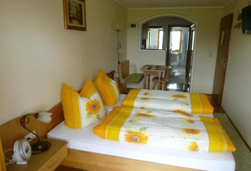 Apartamento 1 Dormitório com Sacada, Seemannhof